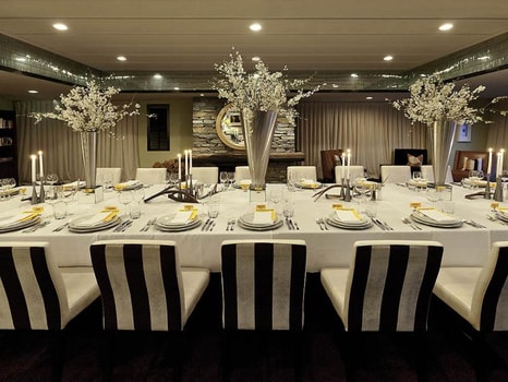 Sophisticated and Striking Queenstown Venue