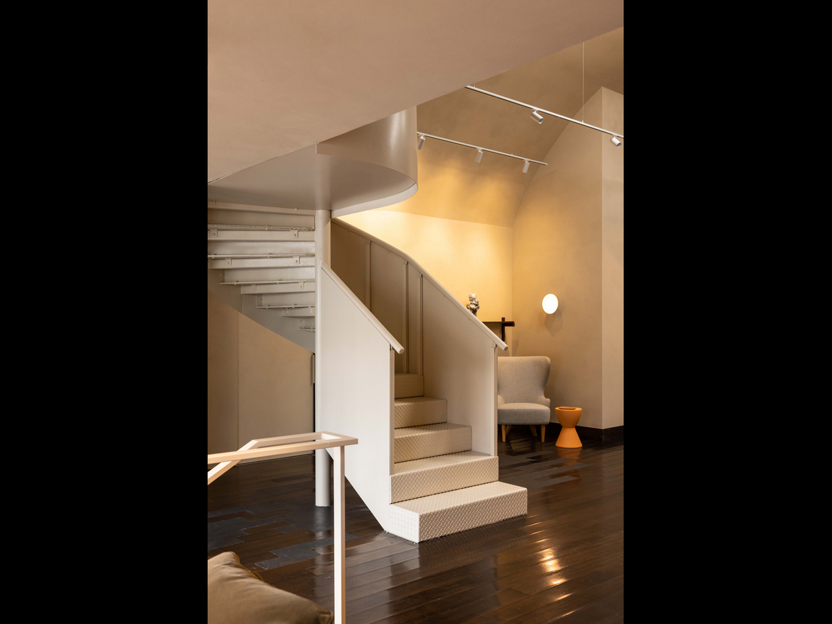 Stunning Auckland Office Desks Available Office Space