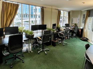 Desks in Boutique Office  in Domain Terraces image 4