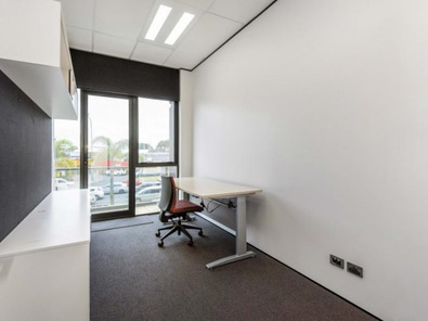 City Fringe Office For Lease image 4