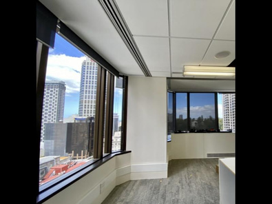 Small Queen Street Office For Lease image 3
