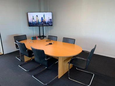 Kingsland shared office with Tech Startup image 5