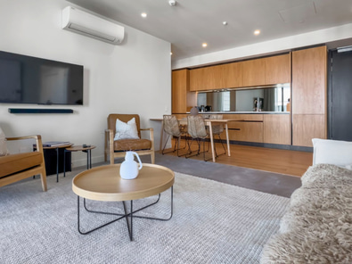 Beach house living  image 3