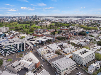 SOHO WORKS NEWMARKET -EXECUTIVE OFFICE SUITES image 8