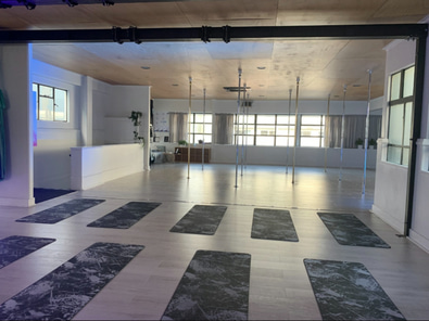 Hamilton Studio Available for Shoots image 8