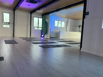 Hamilton Studio Available for Shoots image 5