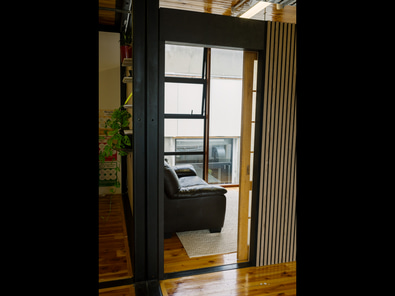 BOXed Quarter Deskspace Available Today image 4