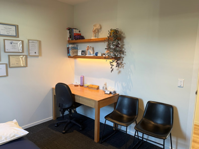 Beautiful Therapy Room Available for Lease image 3