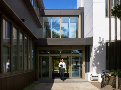 Modern Serviced-Style Offices 22–50sqm  image 7