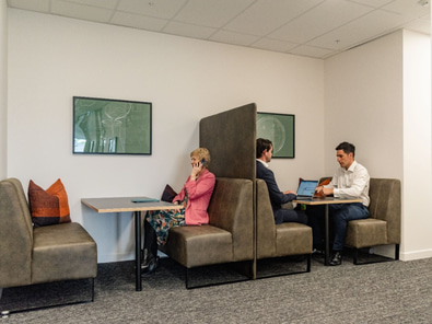 Modern Serviced-Style Offices 22–50sqm  image 4