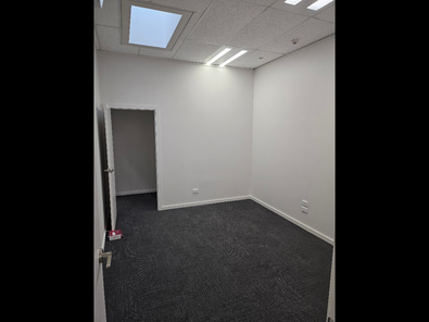 Modern Brand New Shared Office Spaces image 6