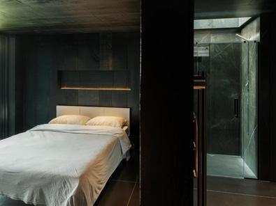 Shoot Location - Bunker House by Chris Tate image 3
