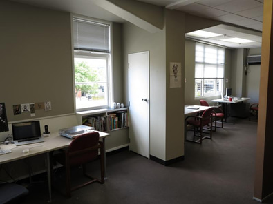 Stylish centrally located studio/office space image 3