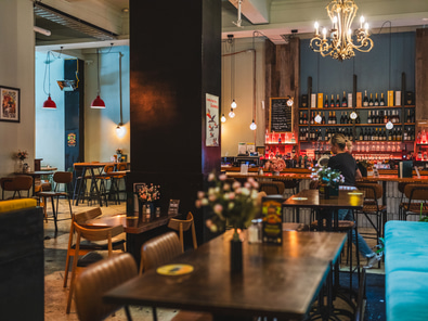 Otto Champagneria & Beer Hall image 4