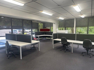 Modern Office Desks in Newmarket image 3
