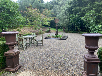 Hedges Estate image 8