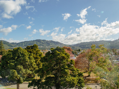 Premium workspace at Blue Mountains Campus image 6