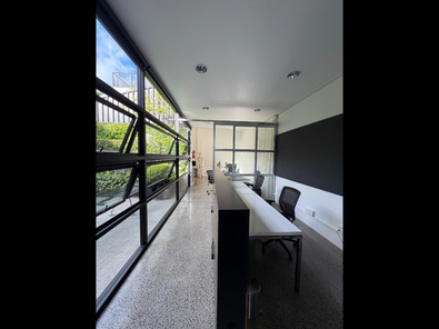 Multiple options for desk spaces available  image 5