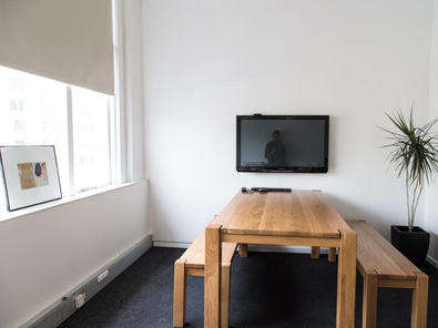 Stylish Studio/Office Space to Share image 4
