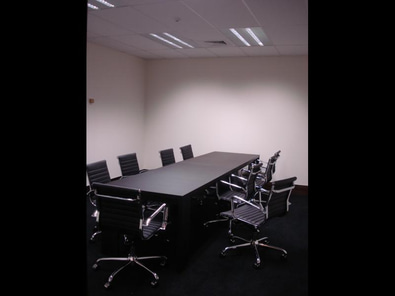 Best Location in Town_ Desk Stations to lease image 3
