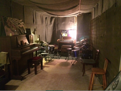 Musicians Den, Painter's Studio, Office image 3