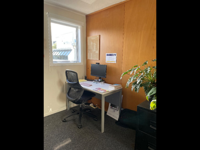 Mt Albert office desk part-time or full-time image 3