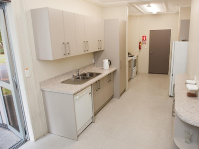 TUI GLEN OFFICE SPACE image 3