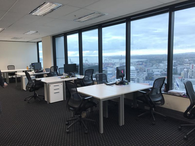 Large PwC Tower Office with INCREDIBLE View image 4