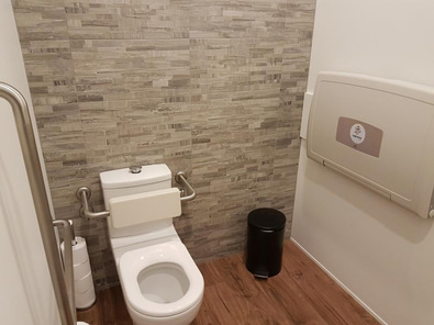 Medical Treatment / Practice / Consult Rooms image 4