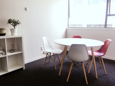 Private office & Open plan desk in EPSOM image 4