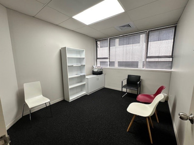 Private office & Open plan desk in EPSOM image 5