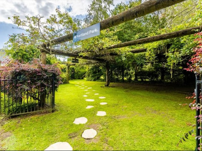 St Margarets Garden Function Venue image 5