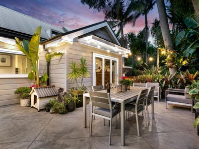 Exquisite Ponsonby villa with exotic garden image 5