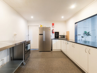 Large Spaces in Pakuranga Heights image 5