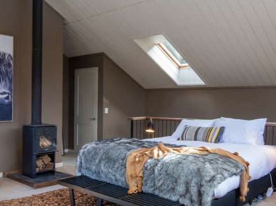 Stunning, Spacious and Luxurious Lodge image 3