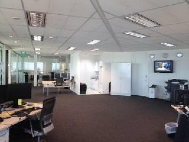 Desk Space Available - PWC Building image 4