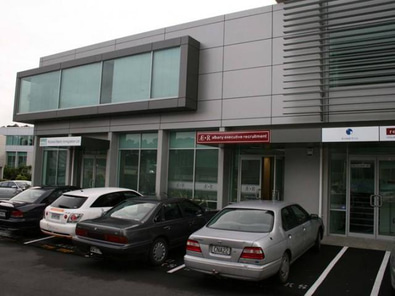 Professional Office to Share image 3