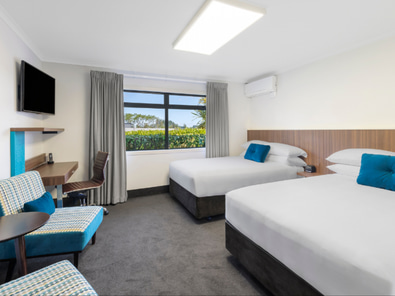 JetPark Hotel Hamilton Airport & Conference image 8