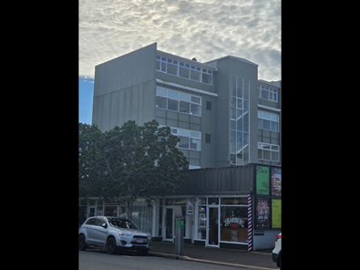FRINGE CBD - PARKING OPTIONS and WORKSPACE image 3