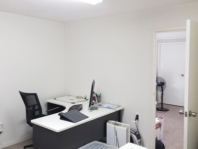 Ideal small office for your small business image 4