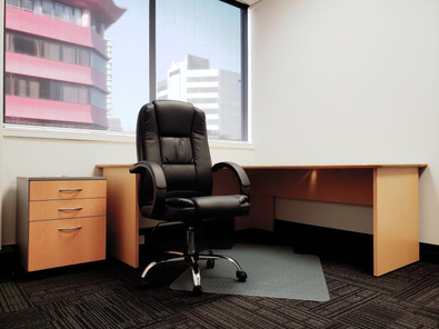 Affordable and Professional: Private Office image 4