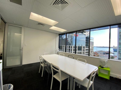 Office For Lease With Sea Views image 4