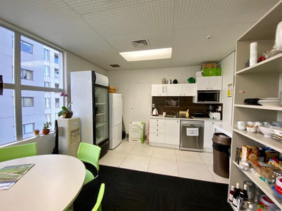 Office For Lease With Sea Views image 5