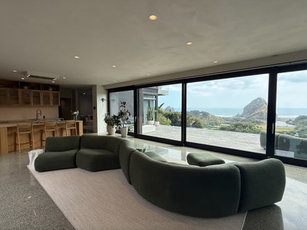 Breathtaking Piha Meeting Space 