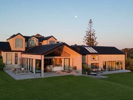 Muriwai Shoot Location 