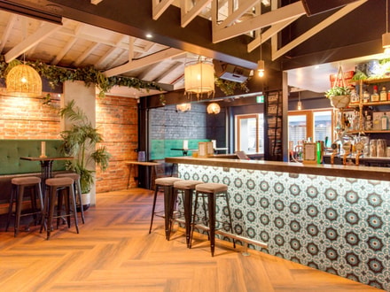Sassy loves Cash - Wellington Venue