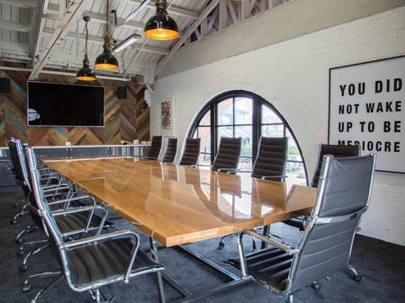 Multiple Conference & Meeting Spaces