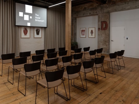 The Papuke Room - Stunning Meeting Space