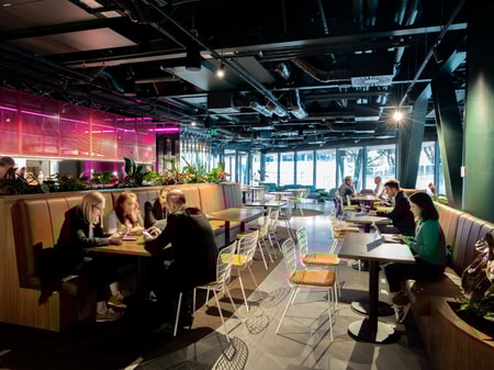 Buzzing Bowen Campus Desk Spaces