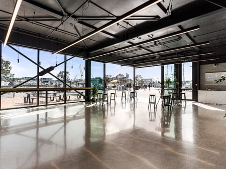 Viaduct event space - Koel